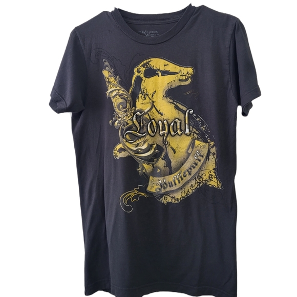 Loyal Hufflepuff Harry Potter Tee - Picture 1 of 3